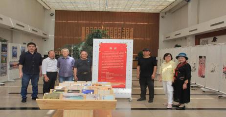 翰墨丹青歌盛世，流霞敷彩颂中华——主题书画摄影作品展在图书馆隆重开幕